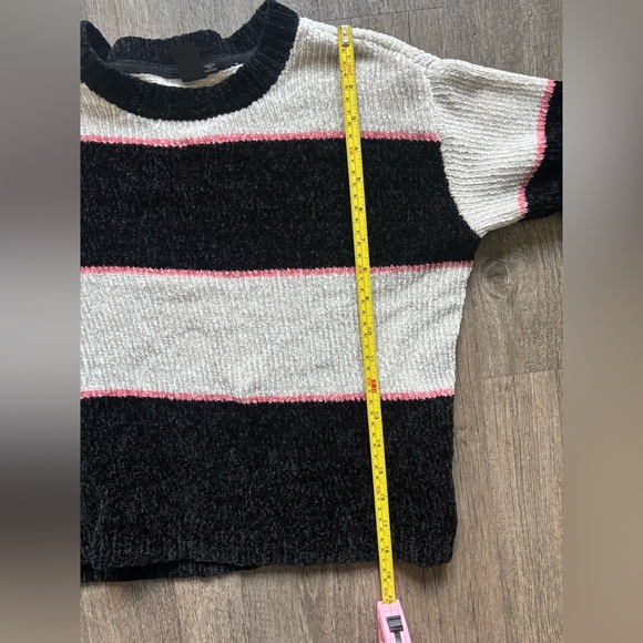 Volcom Black, White, and Pink Striped Sweater - Picture 5 of 5